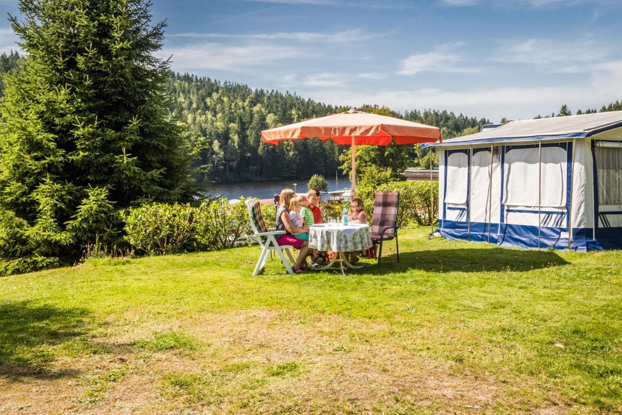 Freizeit- Und Campinganlage Gaisweiher Flossenburg Exterior foto